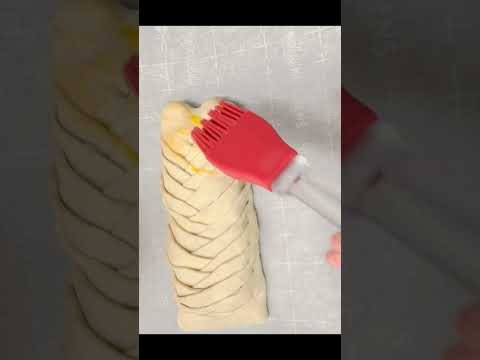 Braided Cookie Dough Patry.
