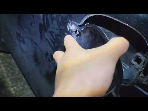 2005 BMW 5- series E60 door handle remove and lock cylinder remove