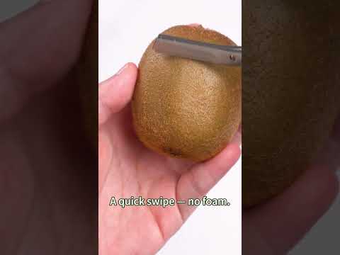 Have you ever seen an eyebrow razor shave a kiwi fruit cleanly? 🍃 #zomchi #shaving