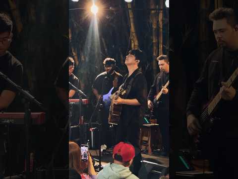 First time ko kantahin tong “Palagi” na nasa audience si KZ. kaya medyo na emo konti sa dulo