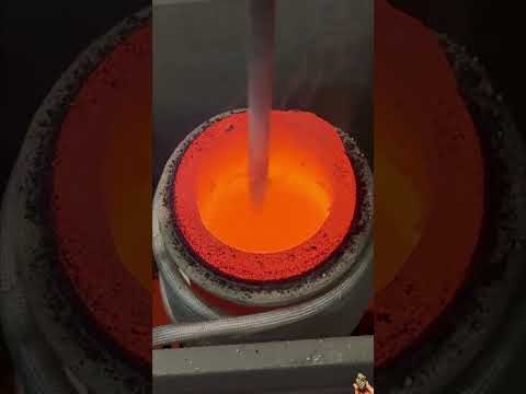 Gold mining 🪙😮  #golddiscovery #treasure#goldhunting #gold #goldrush #goldnugget #goldmining