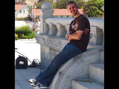 Michael Nyden Live Stream