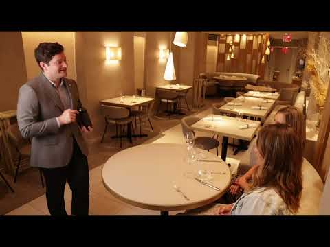 Service Tutorial: How to Approach Wine Service