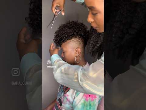 Go big hair of go home #hairstyles #naturalhair #crochetbraids #crochecthair #crochethair #curls