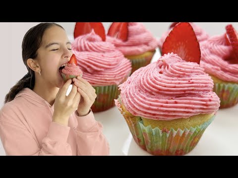 How to Make Strawberry Shortcake Cupcakes from Scratch 🍓