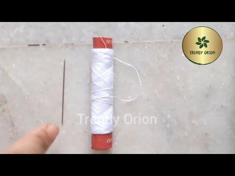 How To Put Thread In A Needle Hack / Sui Me Dhaga Dalne Ka Aasan Tarika
