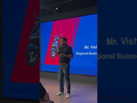 Ini dia momen-momen berkesan dari acara konferensi pers iQube S 2025 di TVS Experience Center