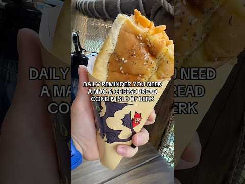 It’s a sign you need a Mac & Cheese cone from Isle Of Berk! #epicuniverse
