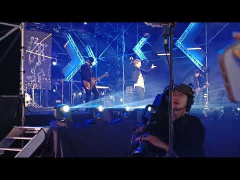台中麗寶跨年演唱會 八三夭 – 想見你