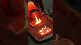 18 Second Silver Pour - ROCK ON!  #shorts