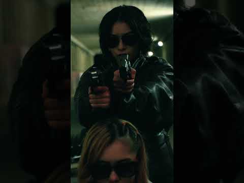 電動ガンで口裂け女とバトル！？｜映画『先生！口裂け女です！』本編映像