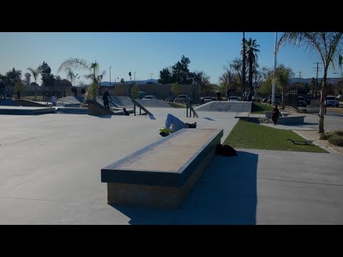 Skateboarding might not be for me | Vlog #4