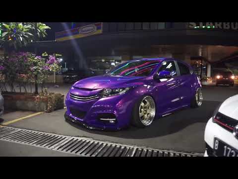 relaxed run at night // FULL HD