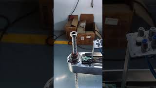 HOW DOES IT WORK? Simultaneous Rotation & Linear Motion In One Shaft