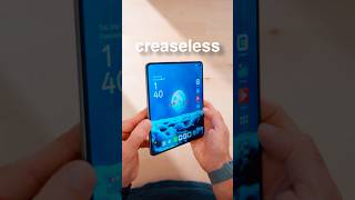 The first creaseless* foldable phone