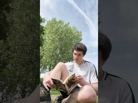#Reading In The Park After Gym Cross Legged #hotguysreading #tiktok #relaxing  #booktok #lofi