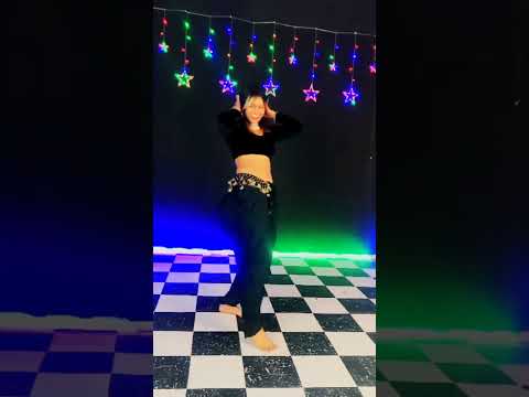 paani chalke dance 💃🔥🔥#dance #haryanvidance #youtubeshorts #sapnachaudhary #shorts #viral #explore