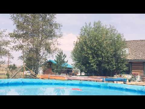 Proboat Blackjack 9 running in pool