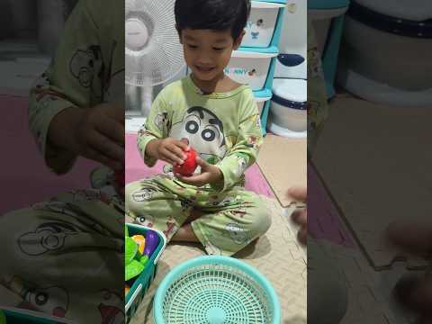 น้องเตชินท์  พามาเล่นของเล่นผลไม้