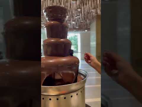 Chocolate fountain