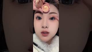 #MakeupTutorialForBeginners #EyeshadowRecommendations #BeforeAndAfterMakeup #LookBeautifulForNewYear