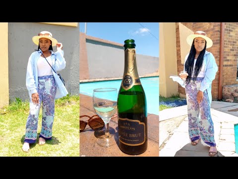 VLOG - Issa Pool Party! | Outfit Dilemma | Blue Vibes..