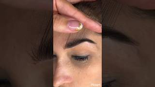 Eyebrows cutting: surprising mistakes pros won't admit