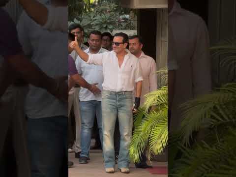 Saif Ali Khan Returns Home After Hospital Discharge