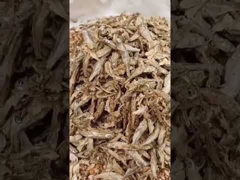 How to make poultry feed from seeds and small fish