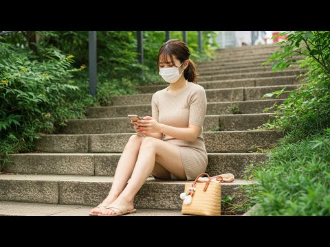 モロ見えてる･･･階段で油断したミニスカ女子の奇跡の瞬間