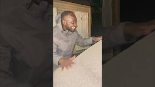 This man from Africa saw snow for the first time 😂