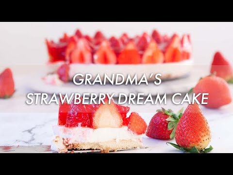Grandma's Strawberry Dream Cake Recipe