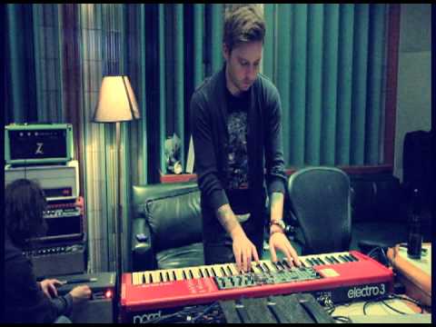A Rocket To The Moon: Wild & Free In The Studio - Seen Em Big