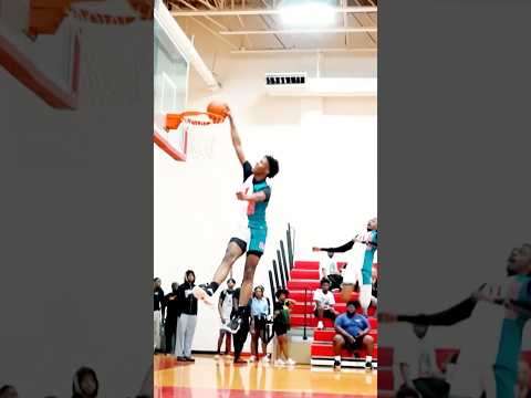 This Dunk was Crazy!!  🤯#mikeyvisuals #highschoolsports #basketball