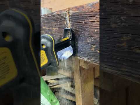 DeWalt DCS369 atomic one handed reciprocating saw in action