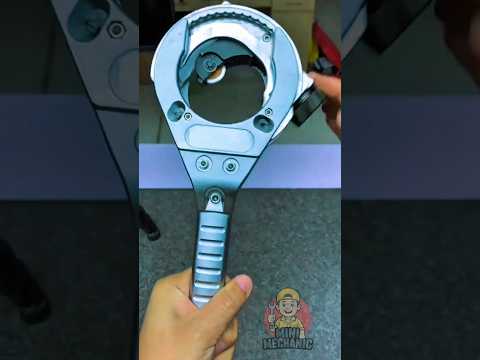 Smooth Stainless Steel Pipe Cutting Demo 🔥 #AutoRepair #DIYMechanic #PipeCutter #tools #shorts