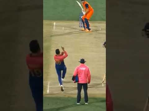 Other people playing yorker vs dhoni