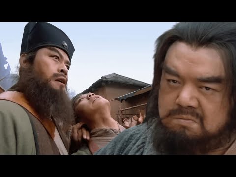 The bully was doing whatever he wanted and was crippled by three punches from a Kung Fu hero!