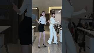 美女厂花……