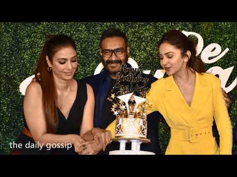 Tabbu Cross Her Limits While Shooting This Scene👀Tabbu - Ishaan Kissing At A Suitable Boy WebSeries