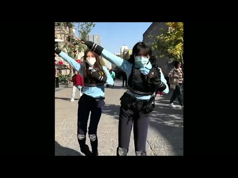 China's  wacky  dance breaks barriers, unites the world, "#Guangxi 'Subject Three'" 抖音神曲 科目三一笑江湖混剪版