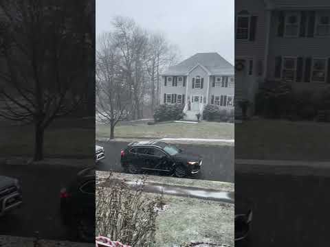 2nd snow in Haverhill, Massachusetts. #snowinhaverhill #foryou #boston #snowfall