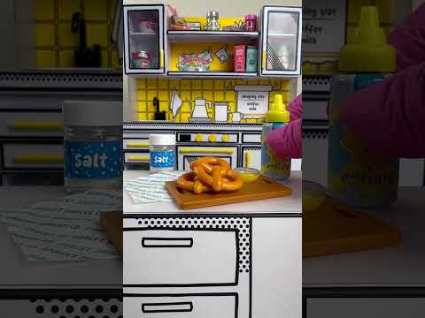 Hot and Chewy! 🥨 Pretzels and Mustard Cafe Series 2 #makeitmini #miniature #mga #miniverse