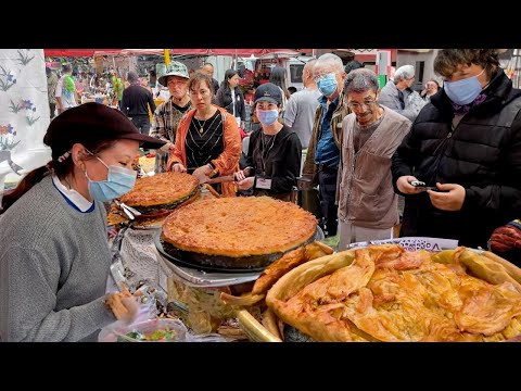 Morning market in Saigon, Vietnam -  rare street food, amazing prices - Xom Chieu Market