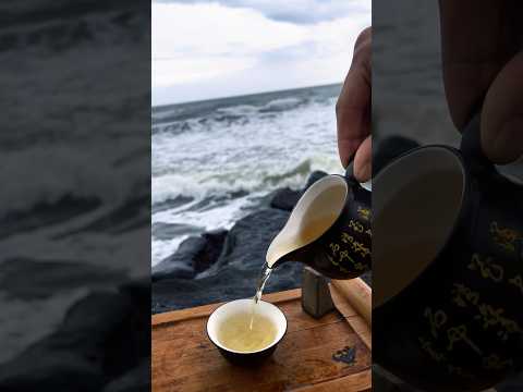 Tea ceremony on the rocks in the middle of the sea #tea #teaceremony #nature #sea #waves #rocks #мяу