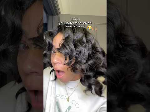 So Heatless Curls do work on Natural Hair (at least for a few hours 🙃) #heatlesscurls #hairhacks
