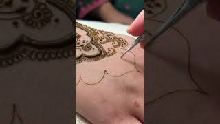 Unique mehndi design #henna #mehendi #mehndi #mehndidesigns