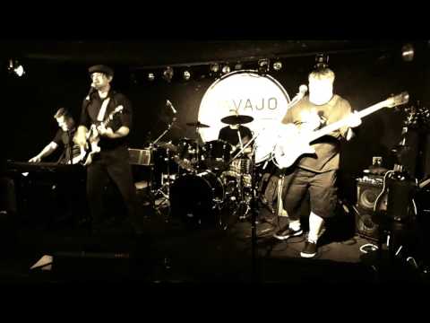 Ezekiel Jay Band performs "Front Row" at Navajo Live