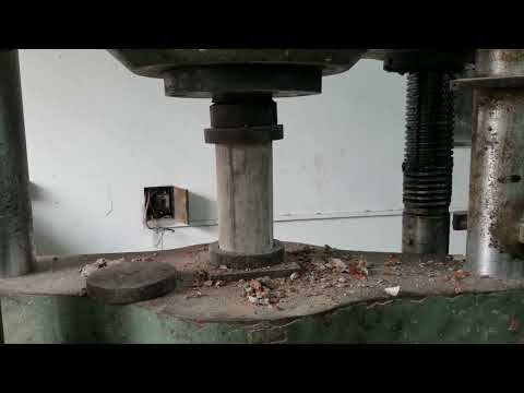 Specific compressive strength, f'c determination test | Concrete cylinder Crushing test