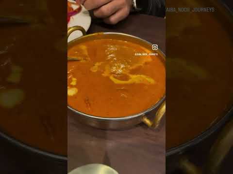 Butter Chicken,Missi Masala Roti, Garlic Naan,Gulati Restaurant,Pandara Road,Delhi #butterchicken